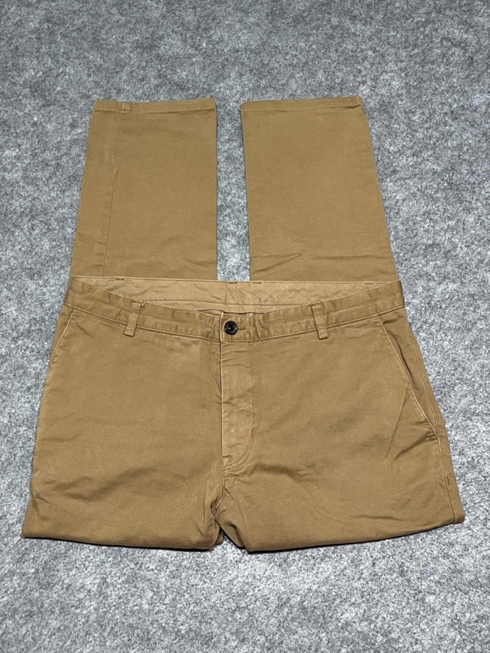 Tiger of Sweden Men's Chinos in Tan